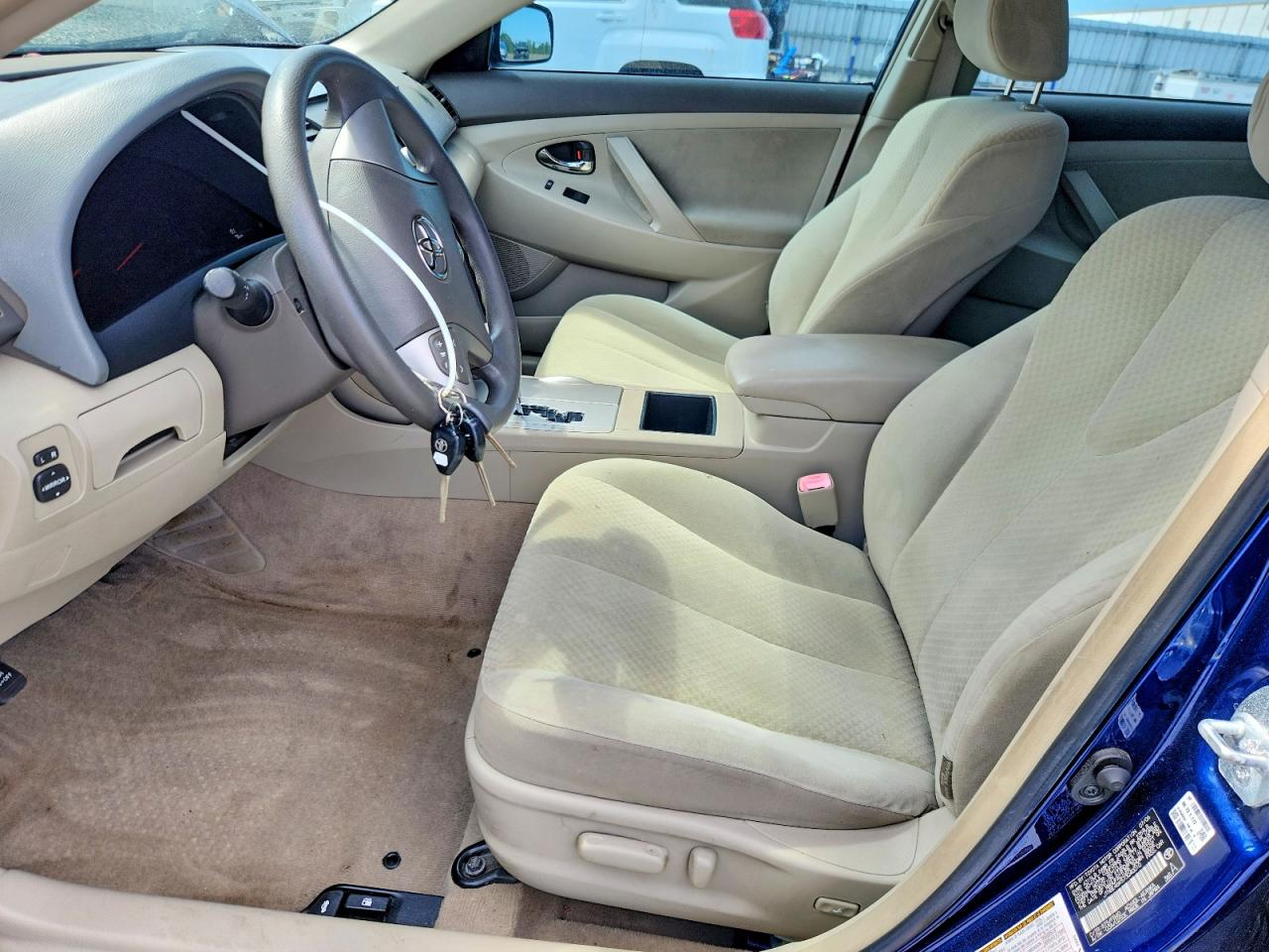 2007 TOYOTA CAMRY LE photo 7