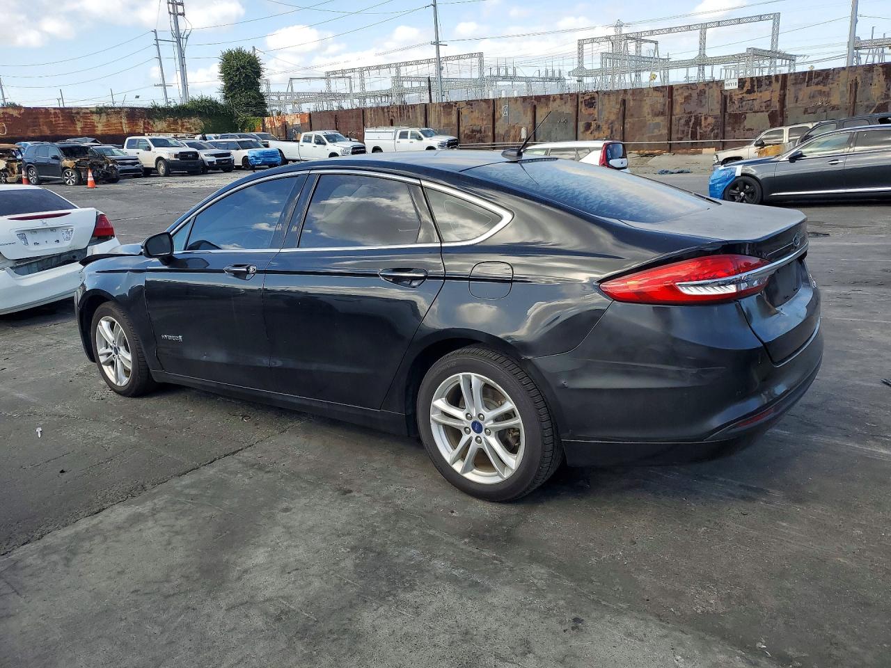 2018 FORD FUSION SE HYBRID photo 4