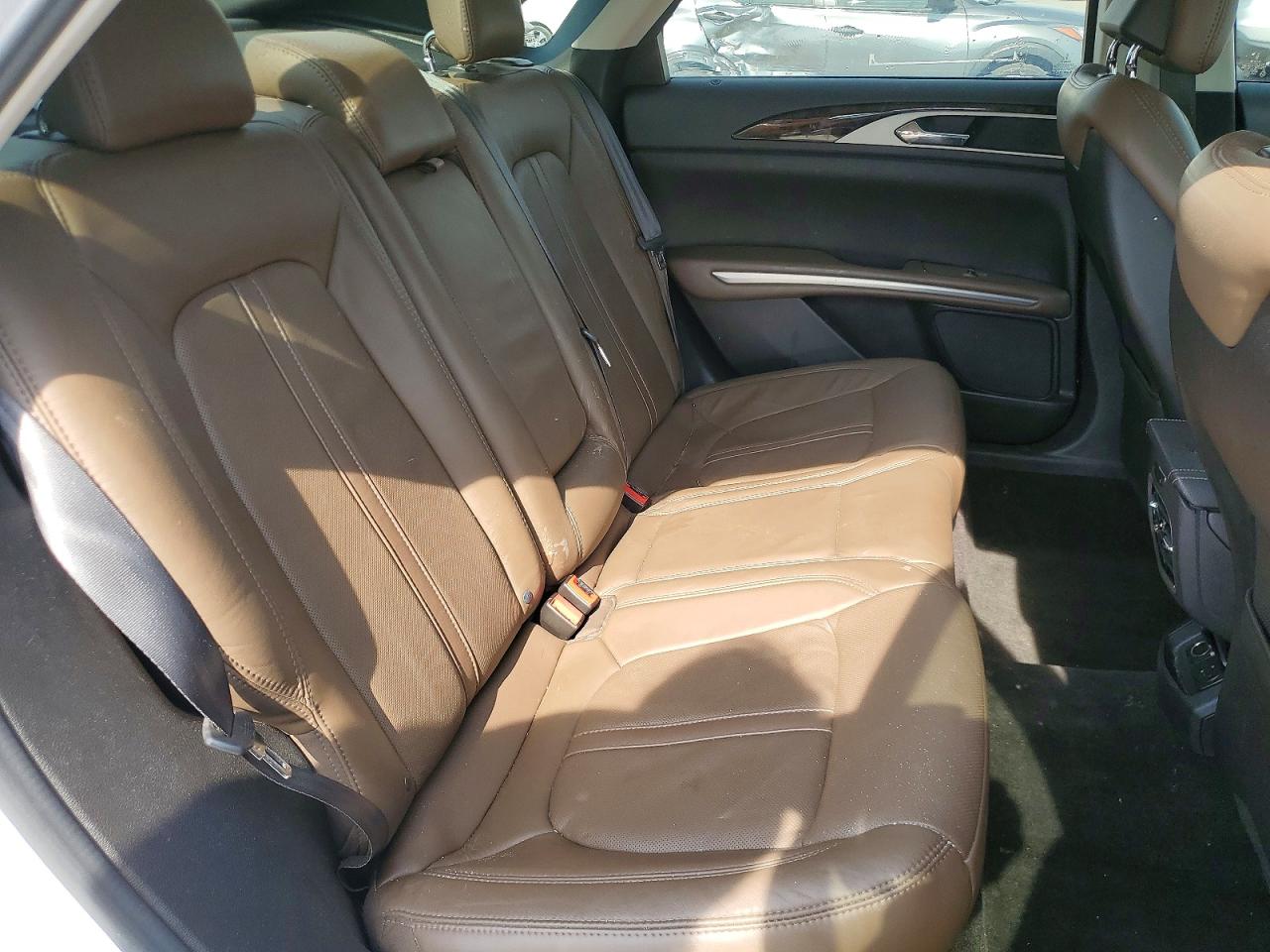 2014 LINCOLN MKZ photo 19