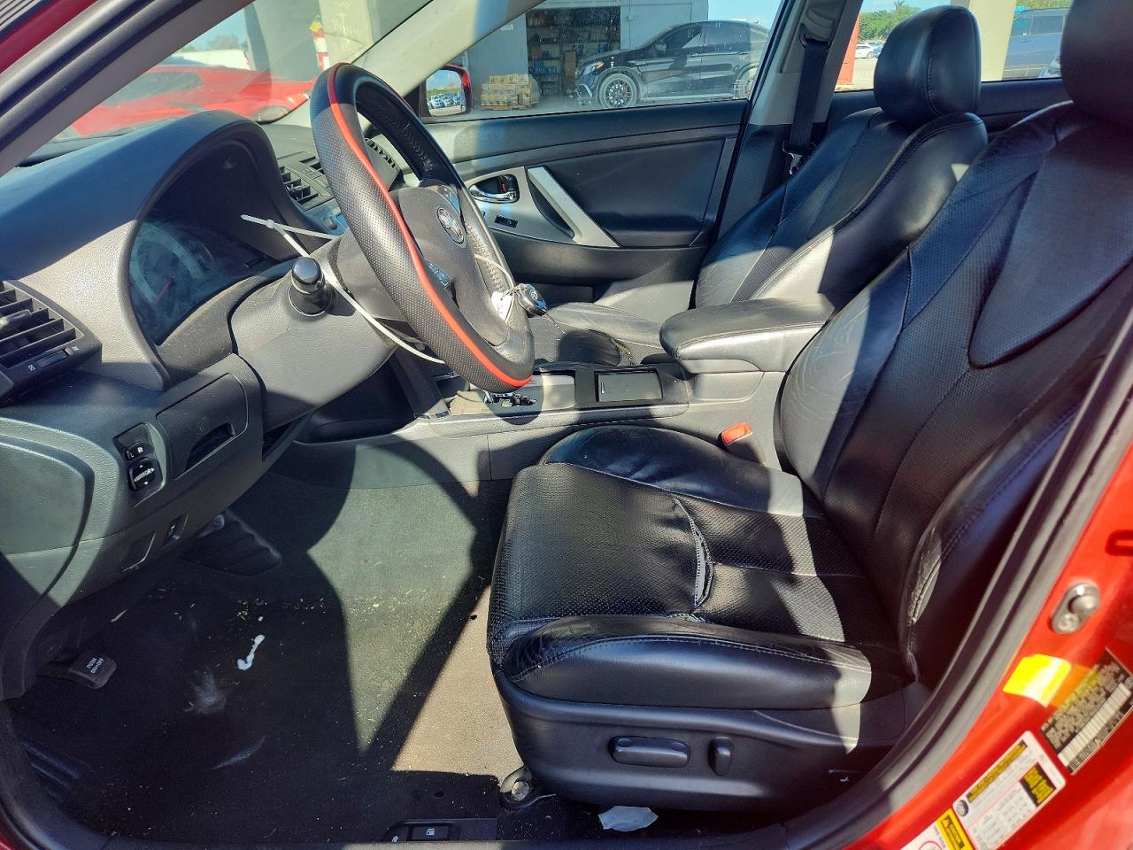 2011 TOYOTA CAMRY SE V6 photo 7