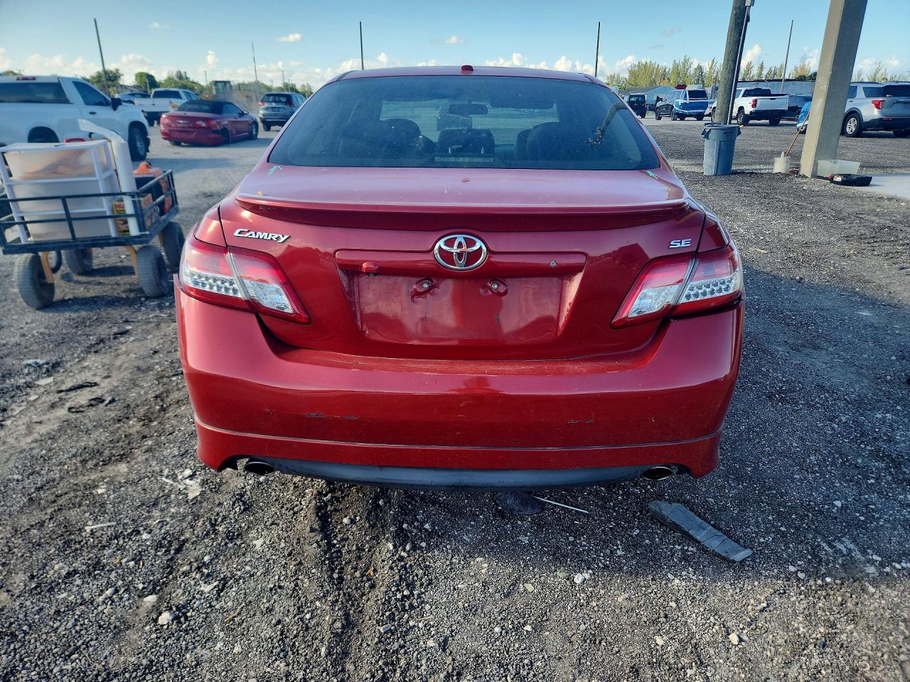 2011 TOYOTA CAMRY SE V6 photo 6