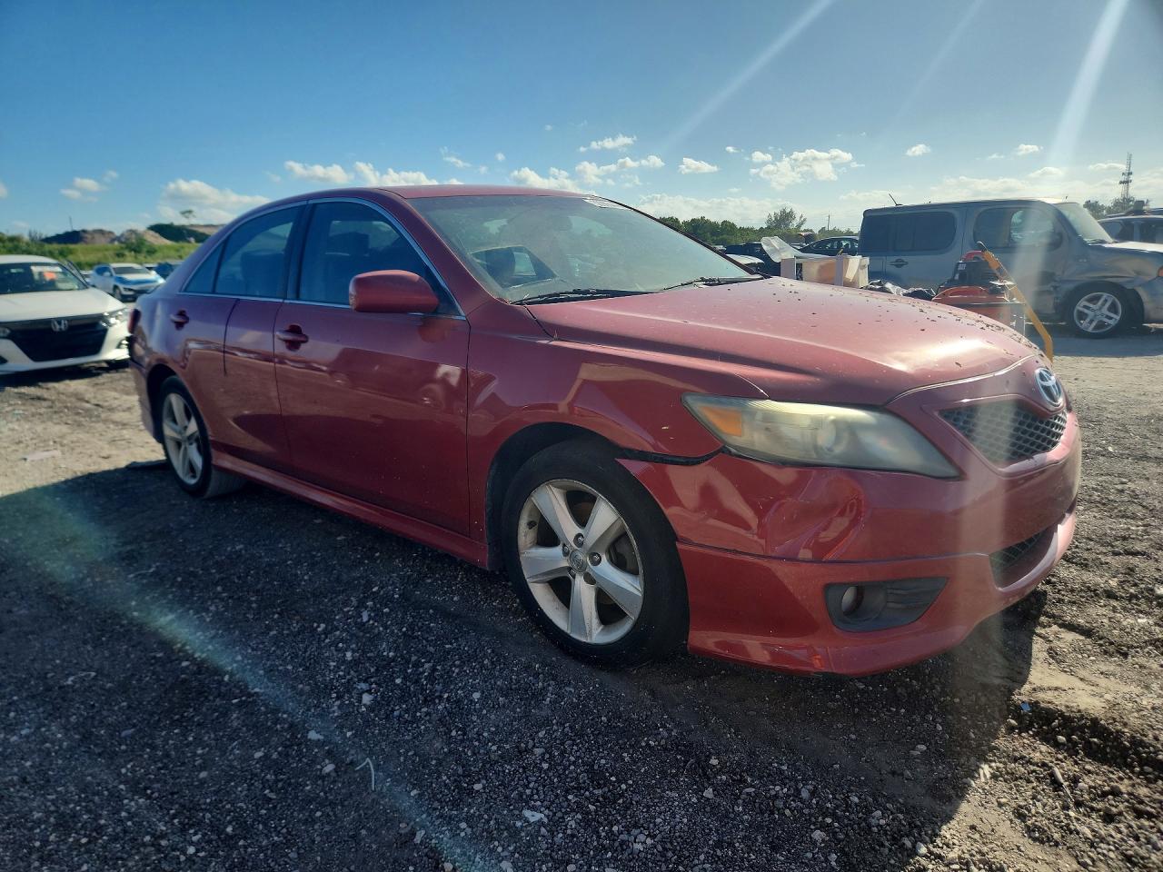 2011 TOYOTA CAMRY SE V6 photo 4