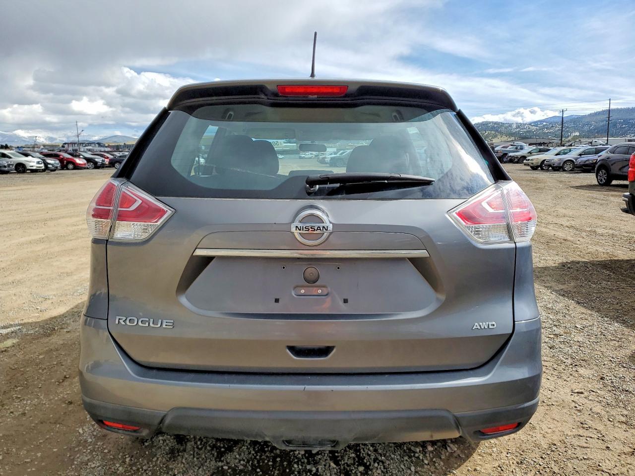2016 NISSAN ROGUE S photo 11