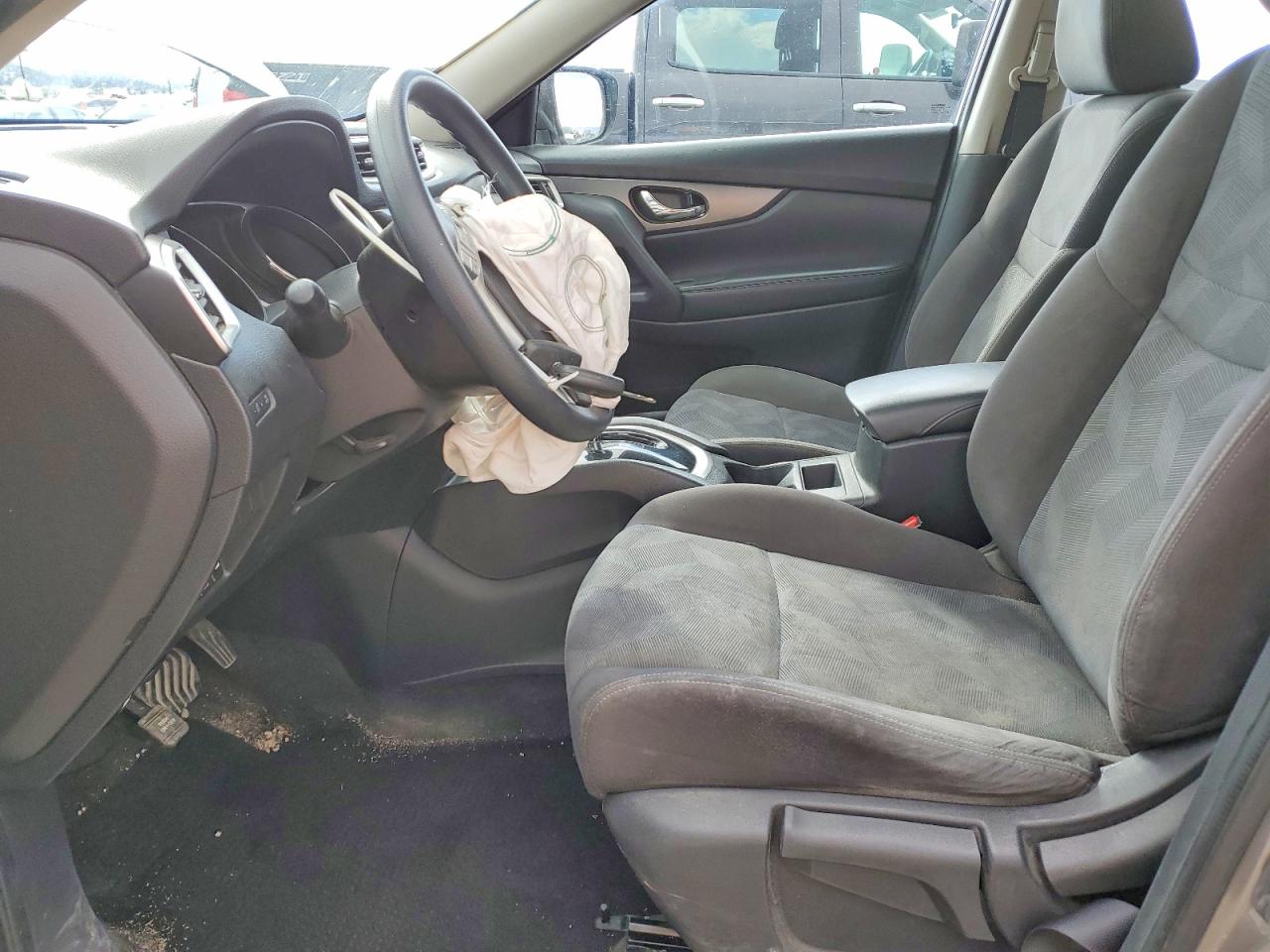2016 NISSAN ROGUE S photo 13