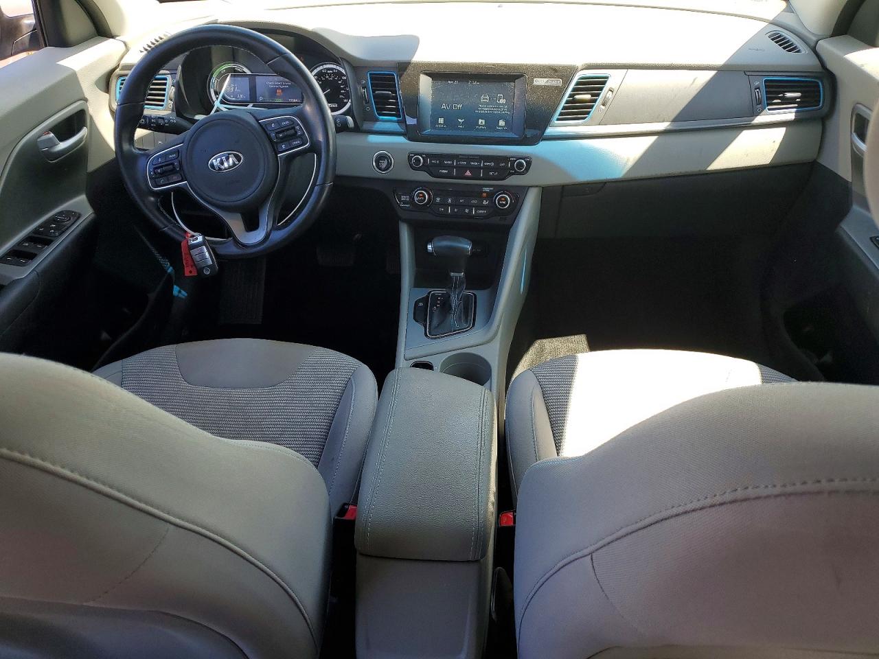 2019 KIA NIRO LX photo 15