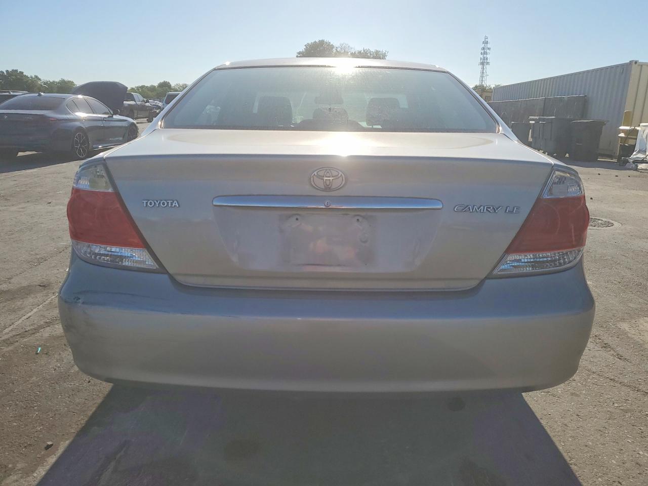 2005 TOYOTA CAMRY LE photo 6