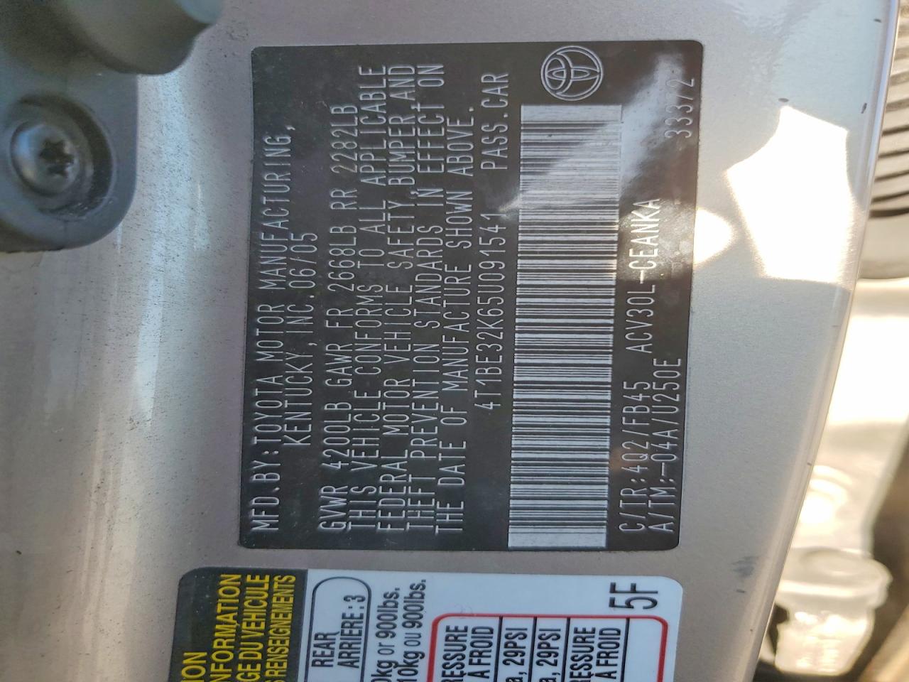 2005 TOYOTA CAMRY LE photo 12