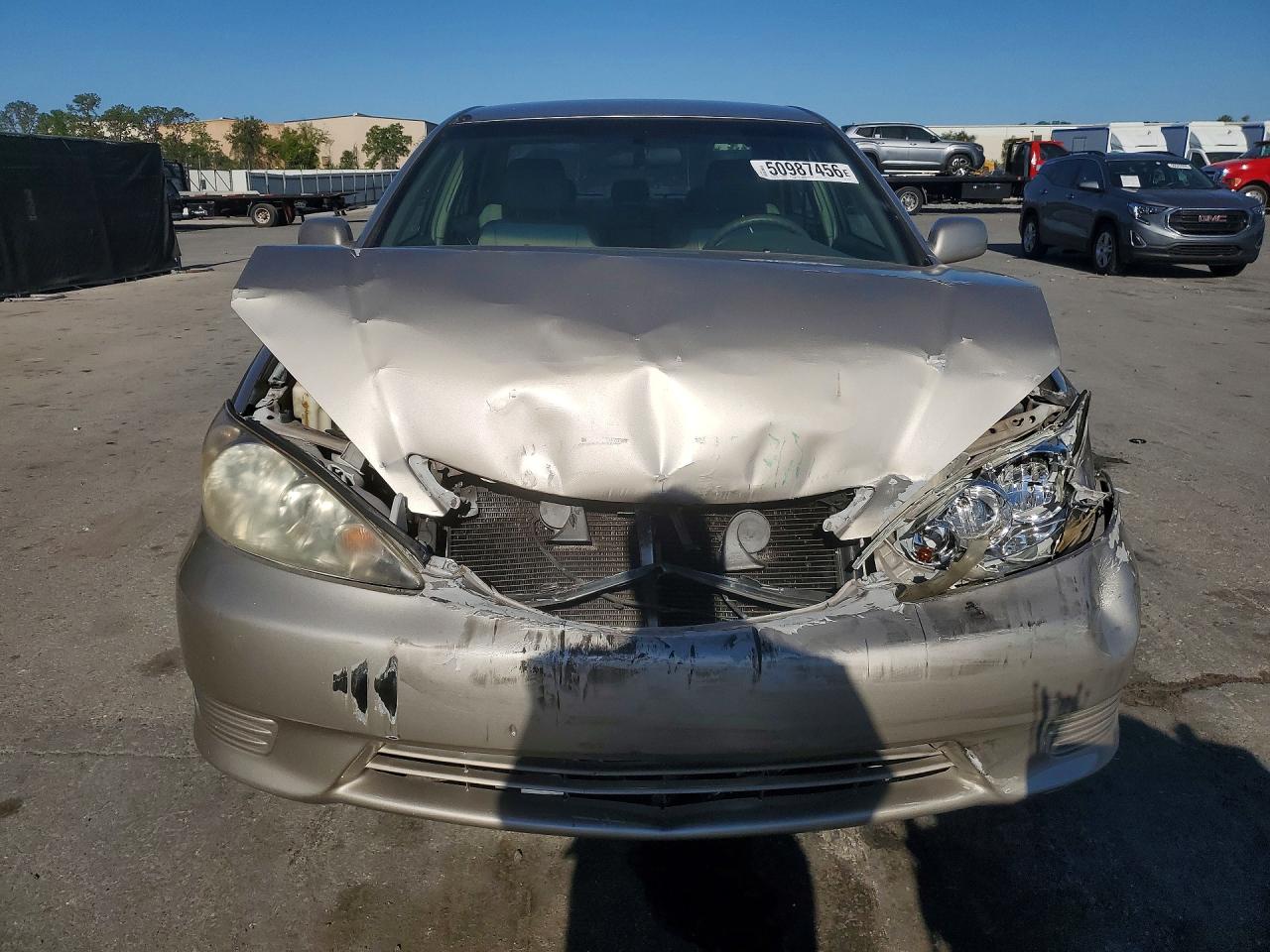 2005 TOYOTA CAMRY LE photo 5