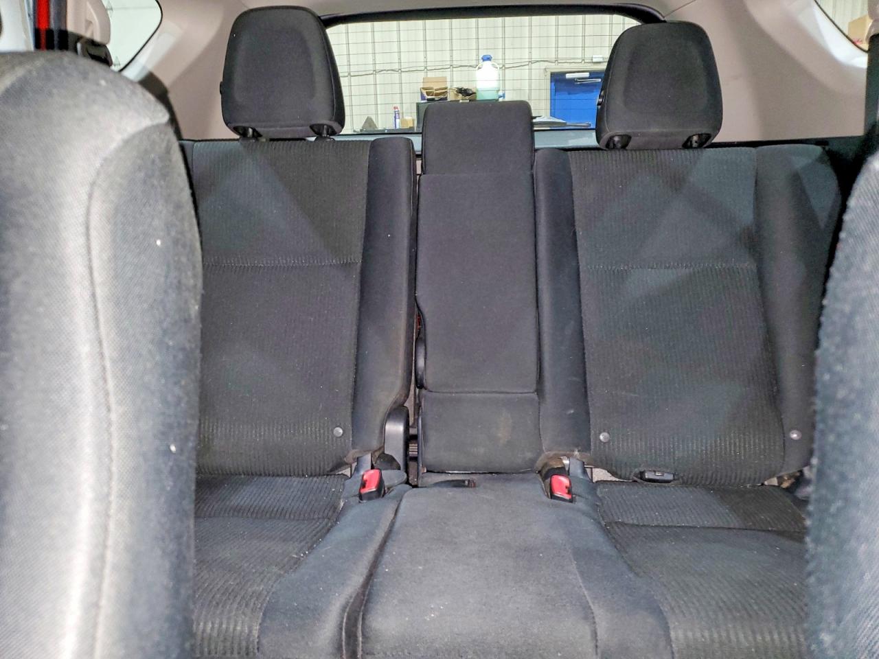 2015 TOYOTA RAV4 LE photo 28
