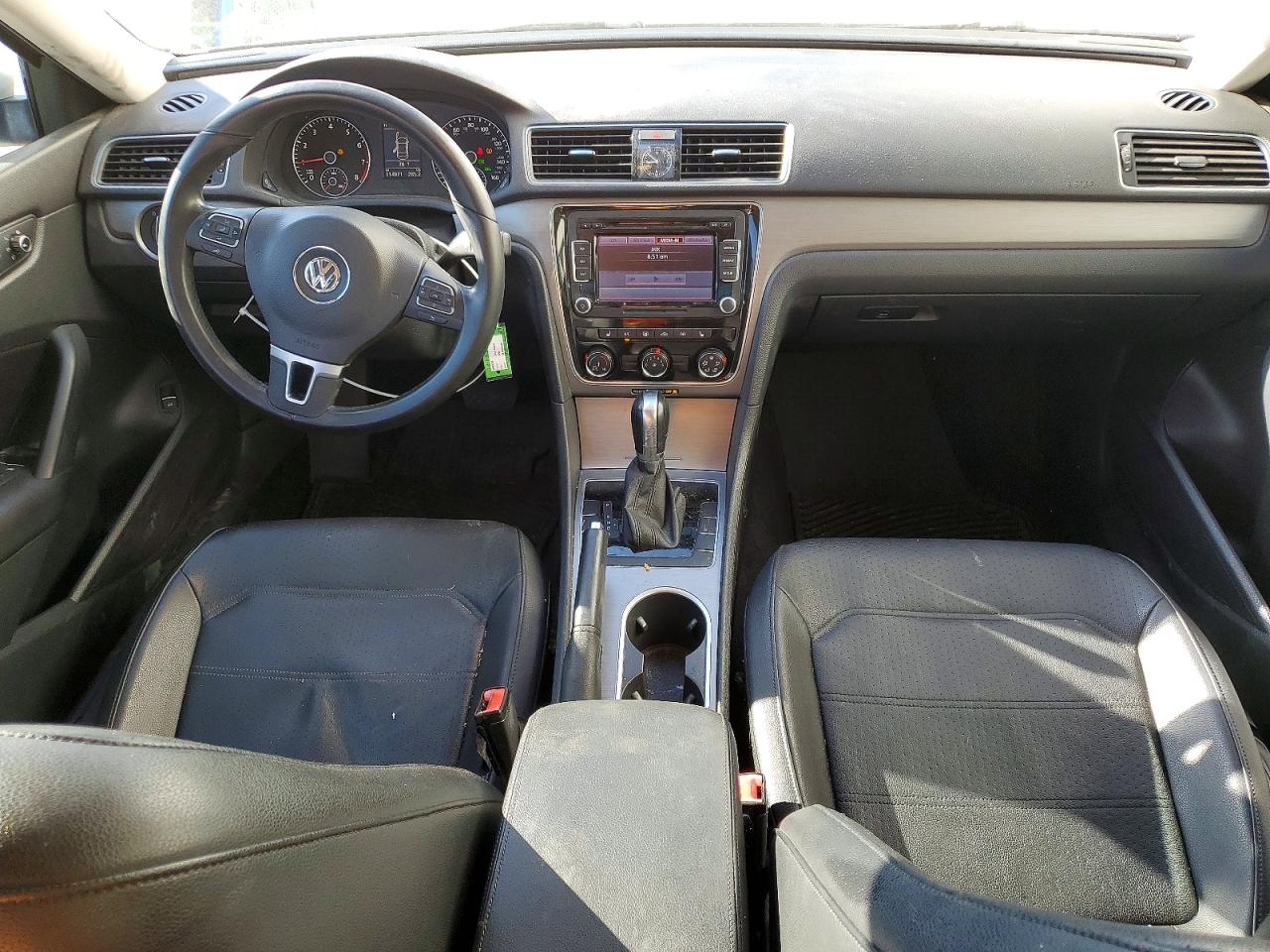 2014 VOLKSWAGEN PASSAT SE photo 22