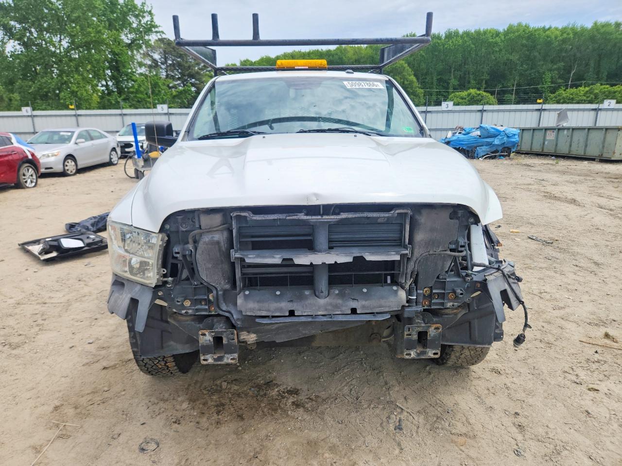 2014 RAM 1500 SLT photo 9