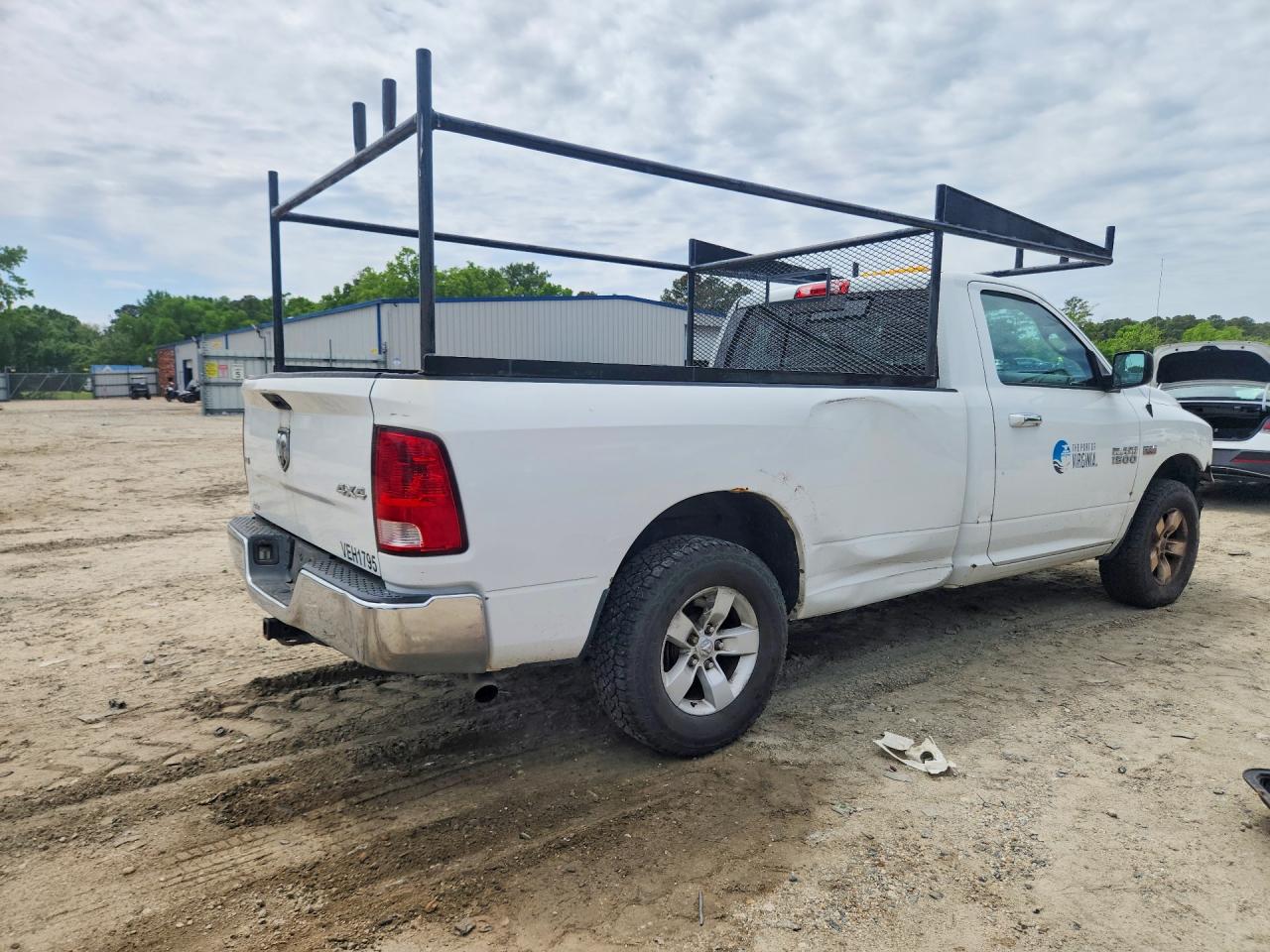 2014 RAM 1500 SLT photo 5