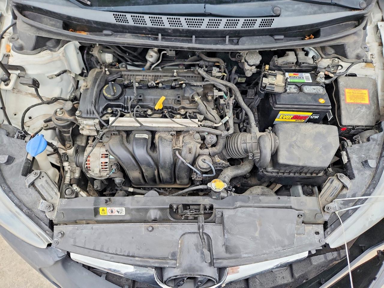 2014 HYUNDAI ELANTRA SE photo 31