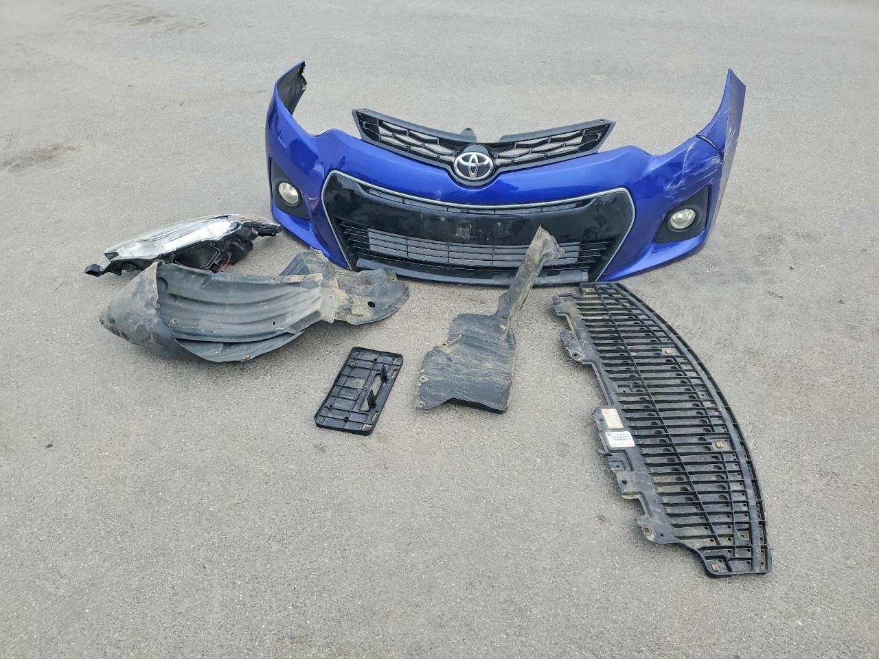 2014 TOYOTA COROLLA S PLUS photo 34