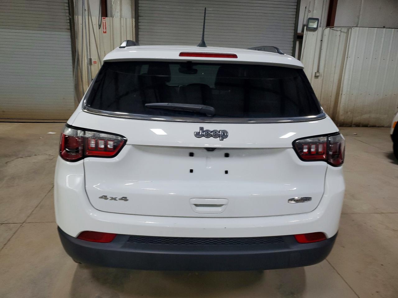 2022 JEEP COMPASS LATITUDE photo 6