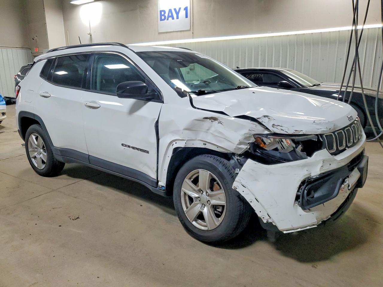 2022 JEEP COMPASS LATITUDE photo 4