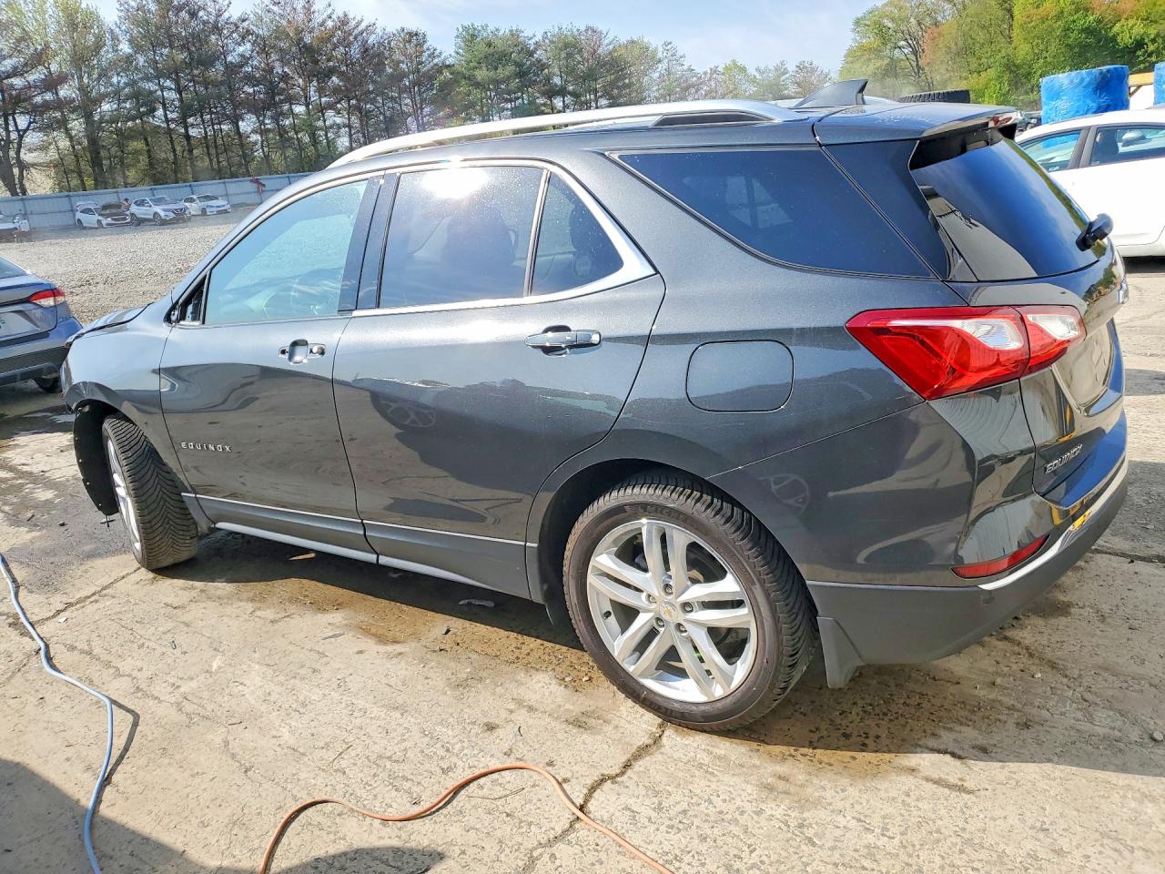 2018 CHEVROLET EQUINOX PREMIER photo 2