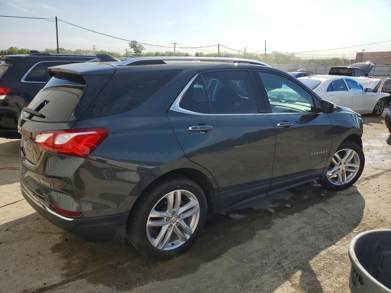 2018 CHEVROLET EQUINOX PREMIER photo 3