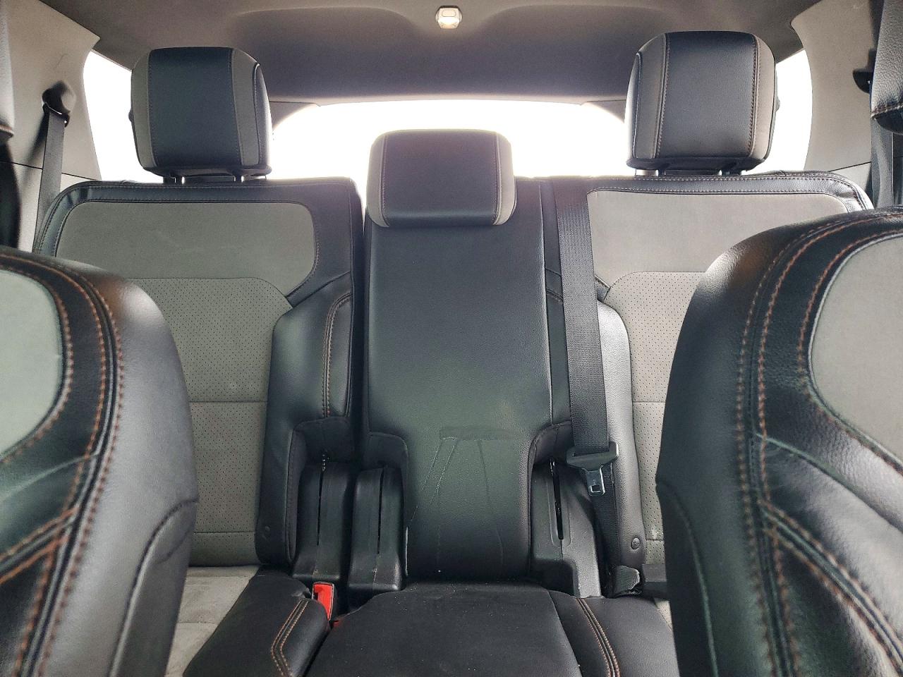 2017 FORD EXPLORER XLT photo 19