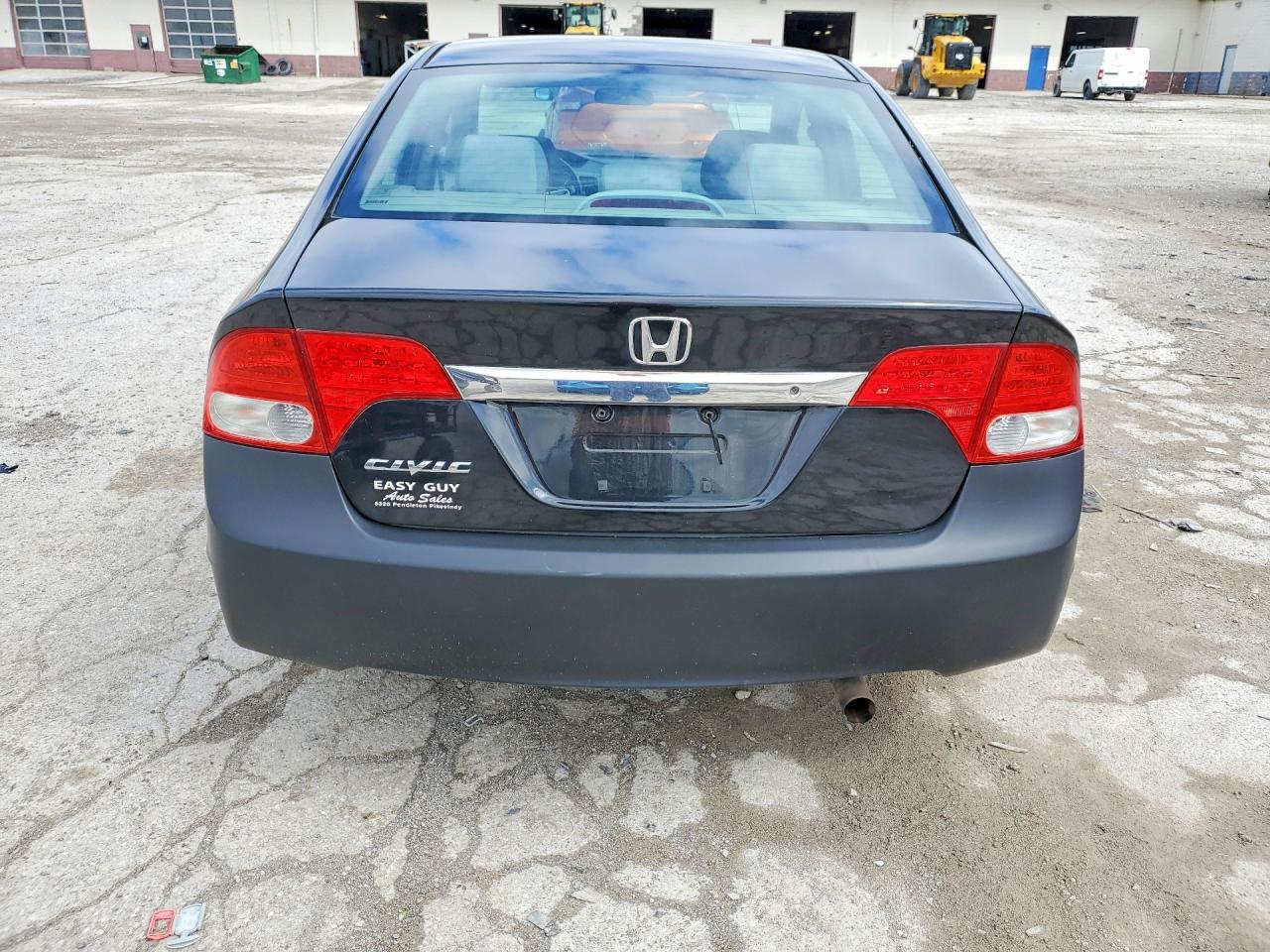 2010 HONDA CIVIC LX photo 11