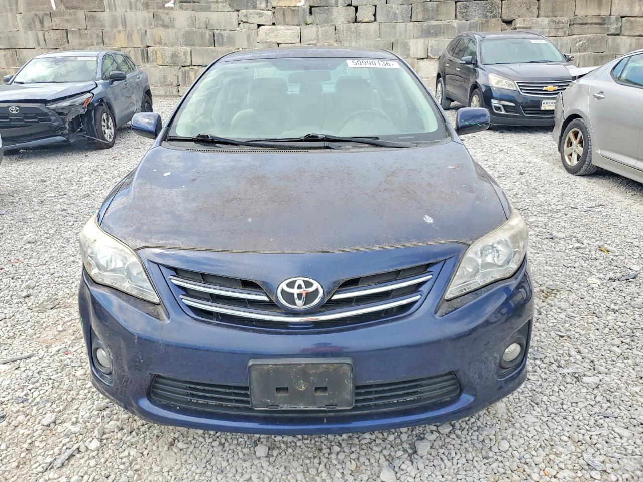2013 TOYOTA COROLLA LE photo 9