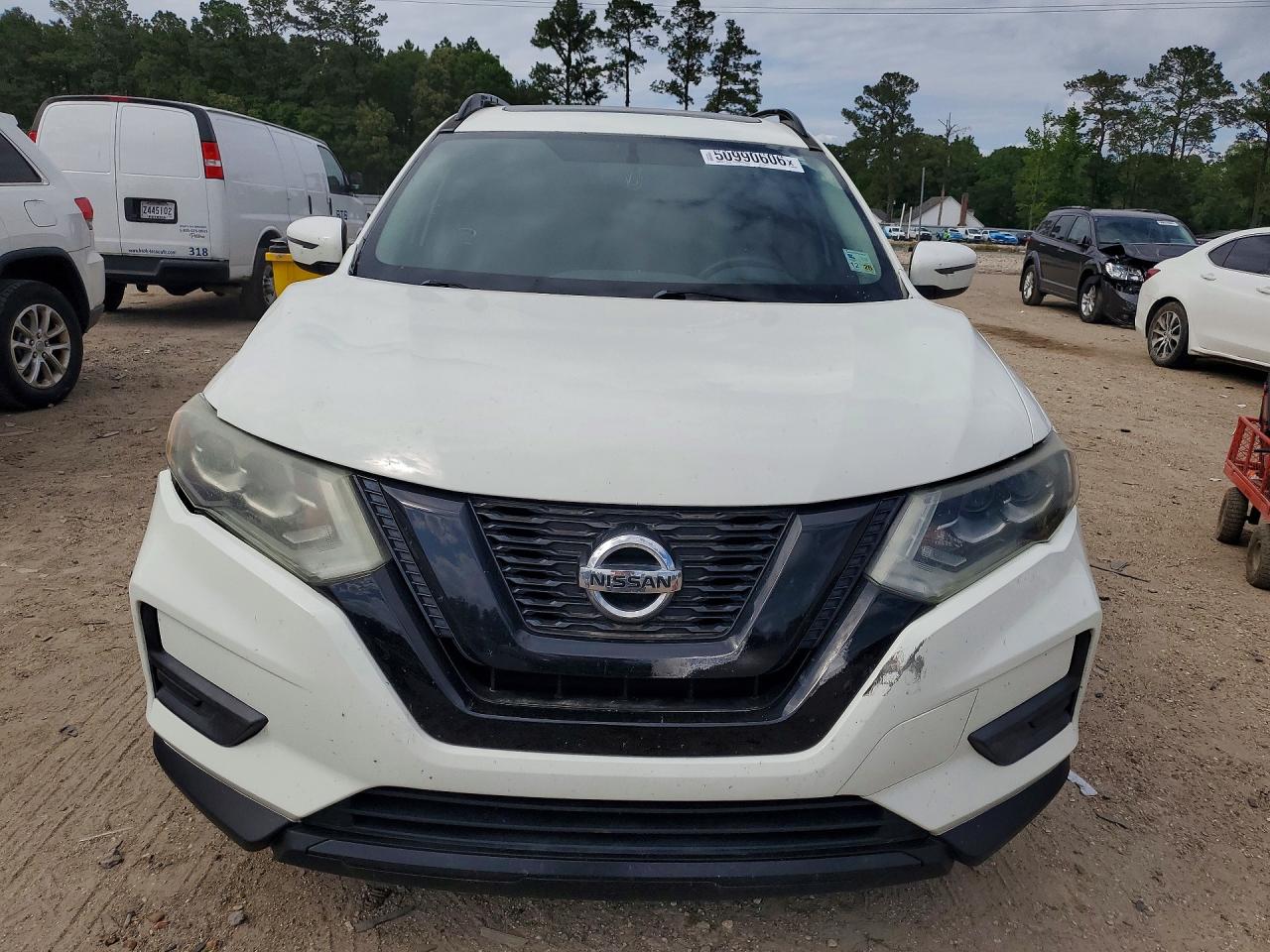 2017 NISSAN ROGUE SV photo 9