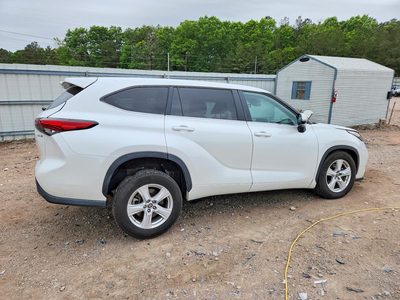 2023 TOYOTA HIGHLANDER HYBRID LE photo 5