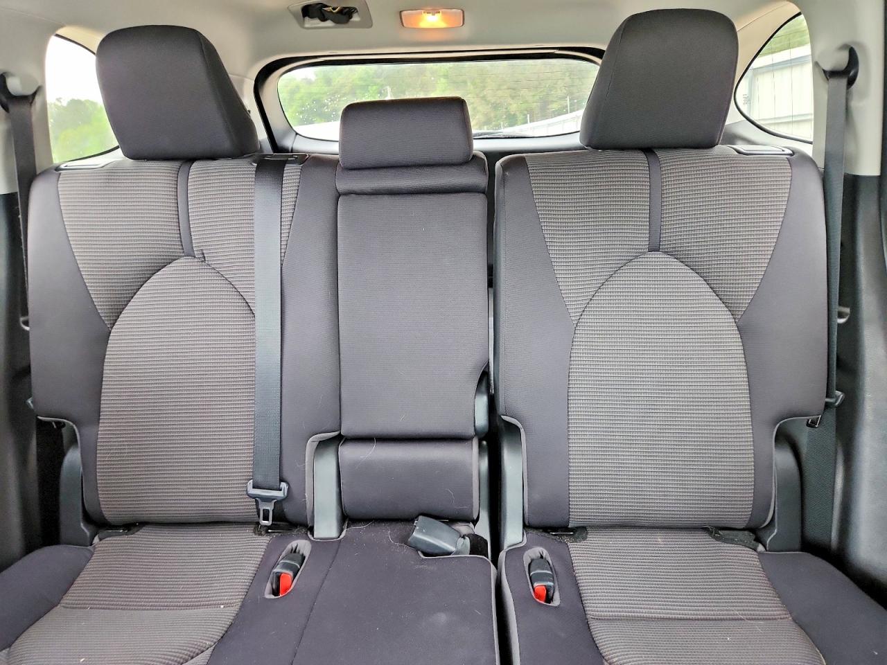 2023 TOYOTA HIGHLANDER HYBRID LE photo 19