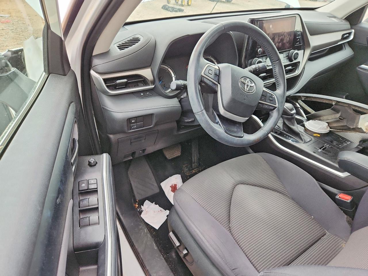2023 TOYOTA HIGHLANDER HYBRID LE photo 15