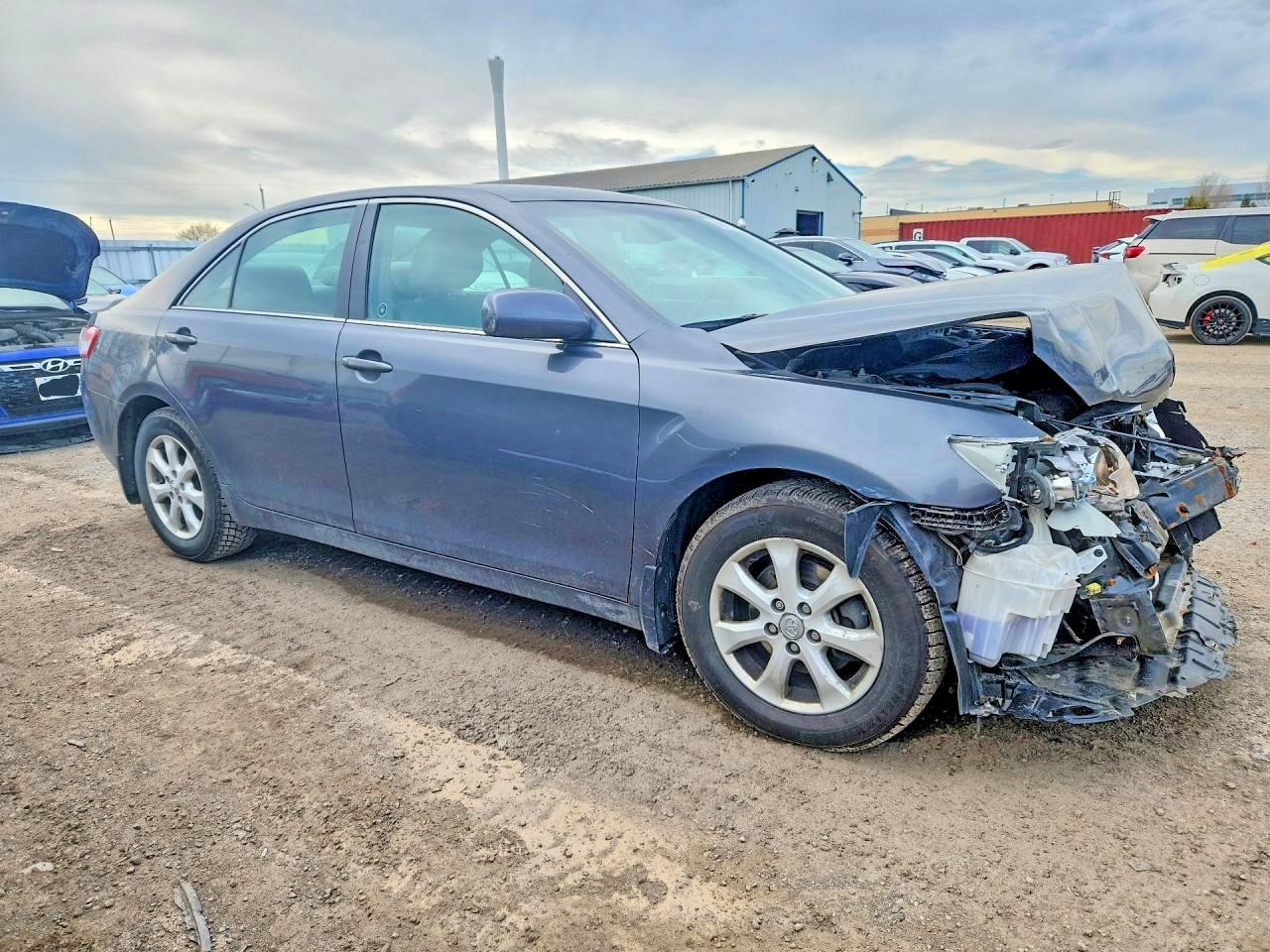 2011 TOYOTA CAMRY BASE photo 4