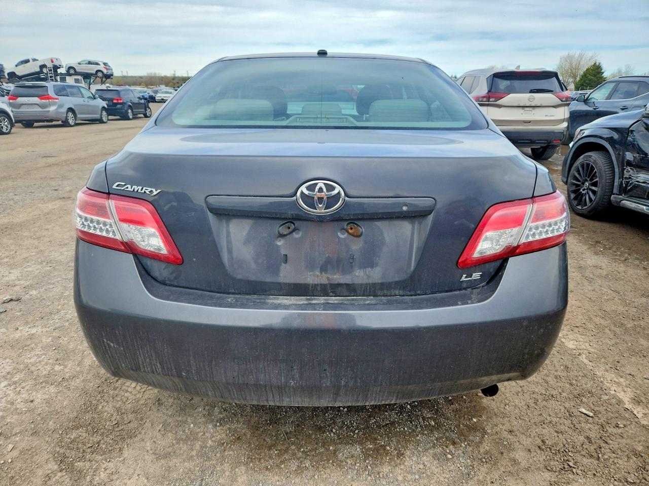 2011 TOYOTA CAMRY BASE photo 6