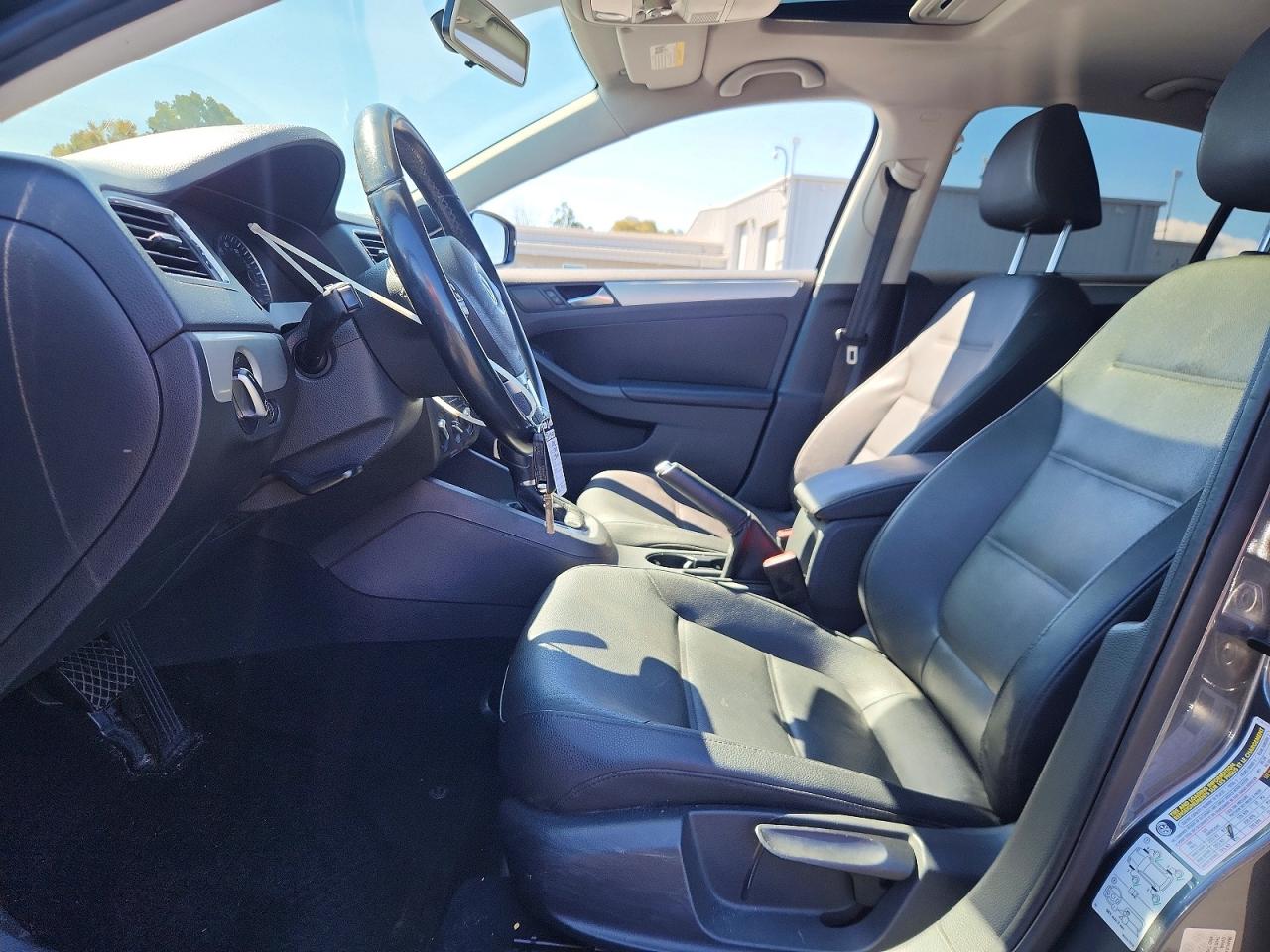 2012 VOLKSWAGEN JETTA SEL photo 13