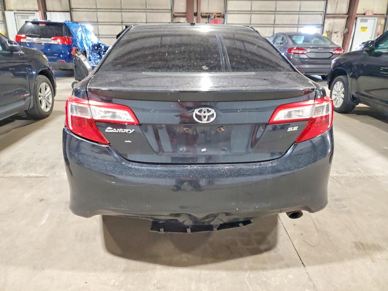 2012 TOYOTA CAMRY SE photo 16