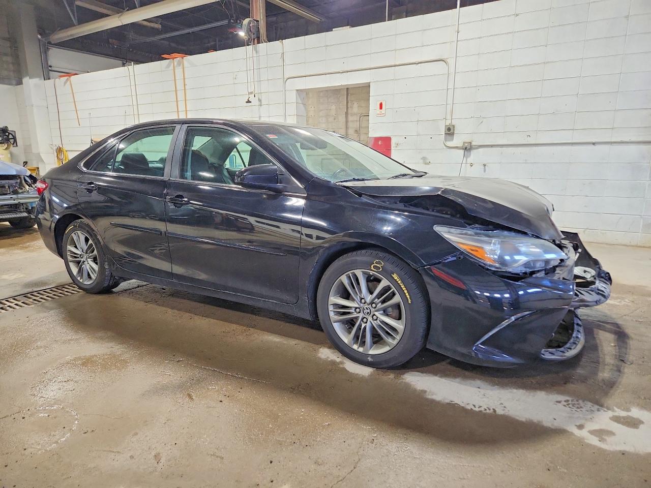 2016 TOYOTA CAMRY SE photo 7