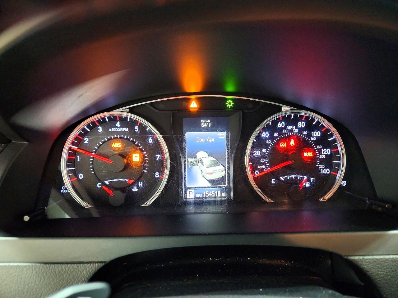 2016 TOYOTA CAMRY SE photo 17