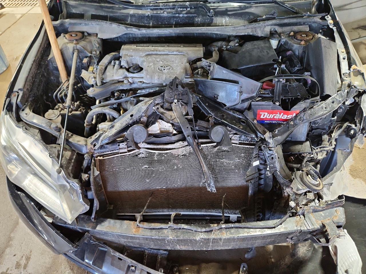 2016 TOYOTA CAMRY SE photo 21