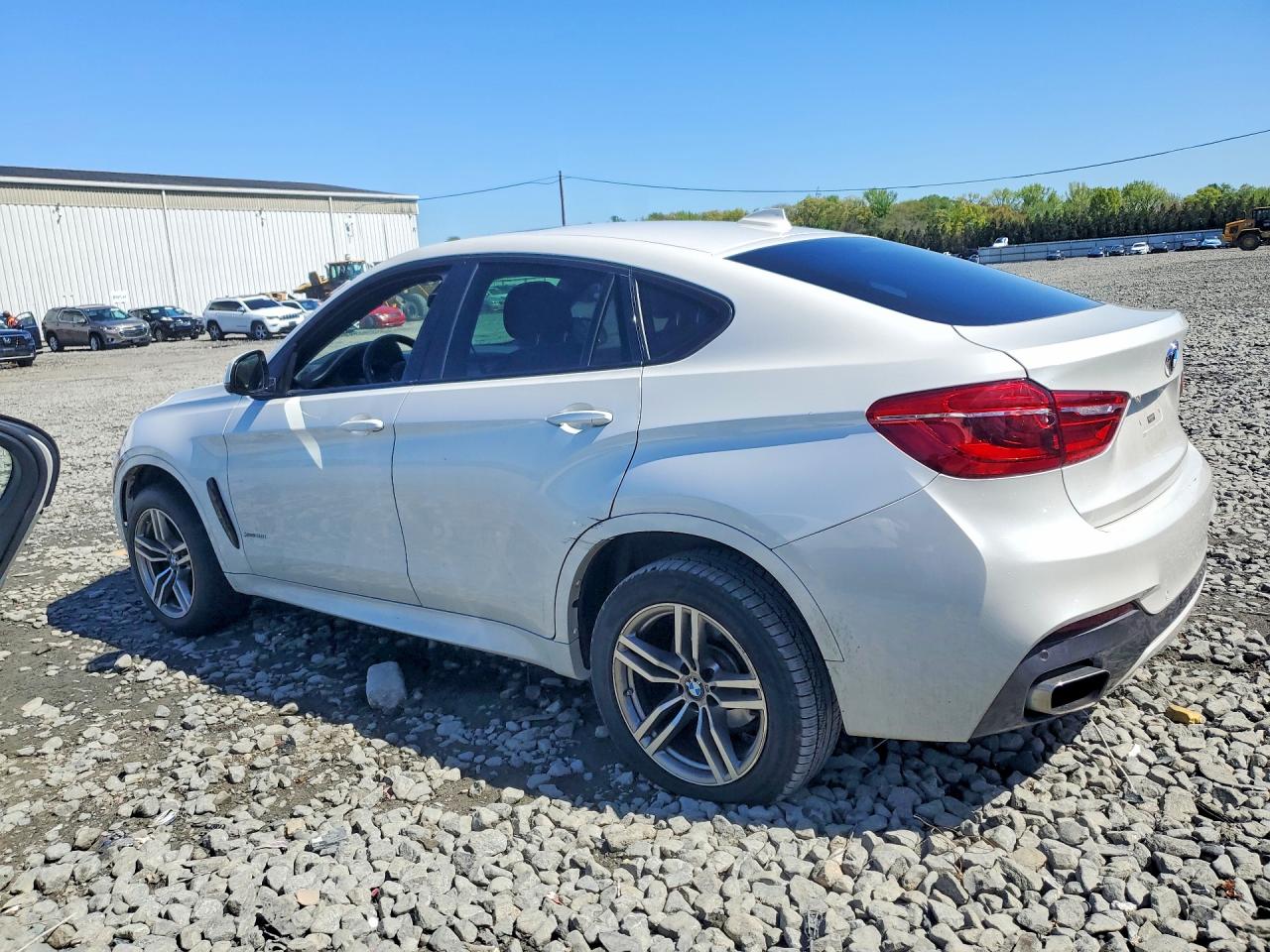 2015 BMW X6 XDRIVE35I photo 4