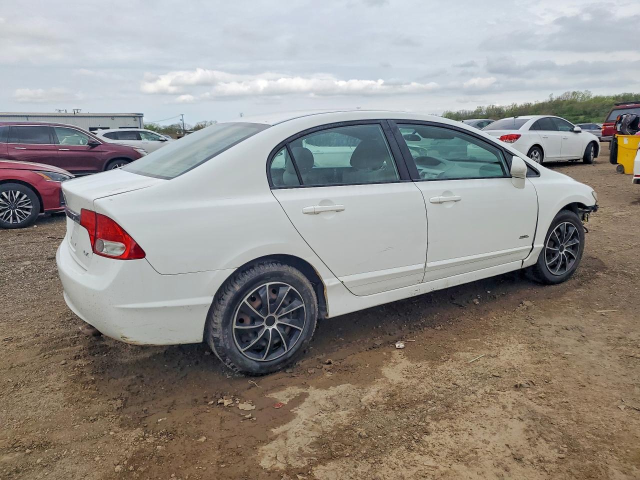 2010 HONDA CIVIC LX photo 7
