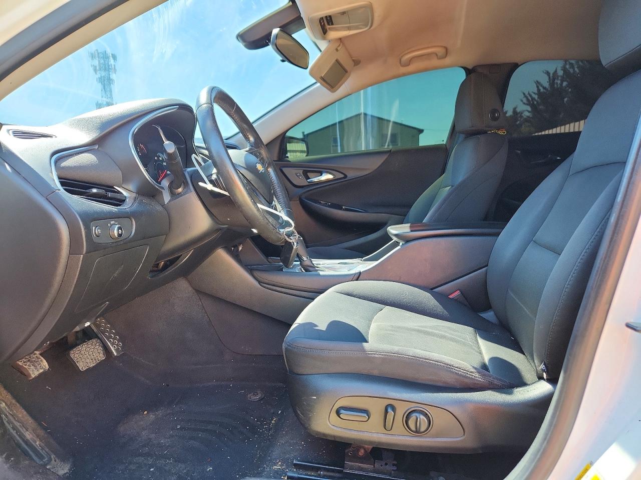 2016 CHEVROLET MALIBU LT photo 13