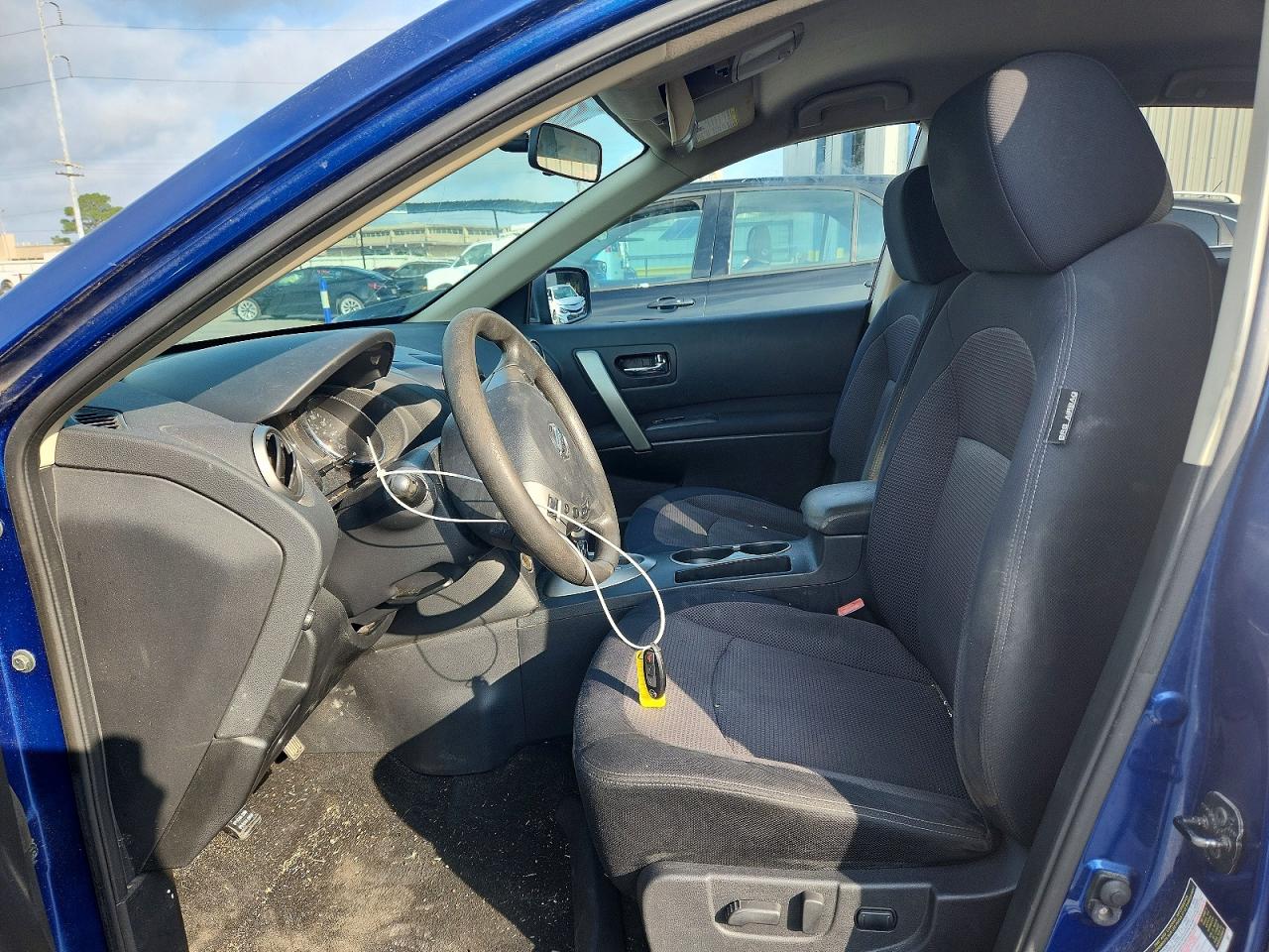 2011 NISSAN ROGUE S photo 7