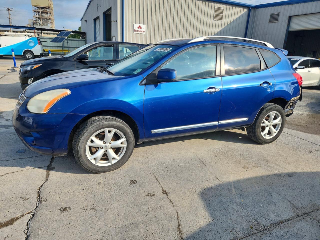 2011 NISSAN ROGUE