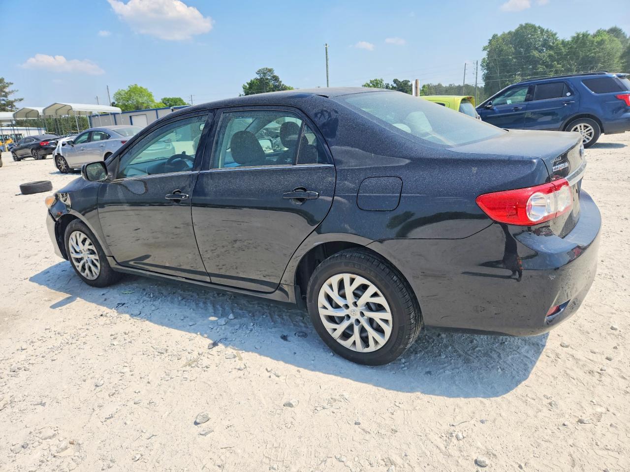 2013 TOYOTA COROLLA LE photo 4