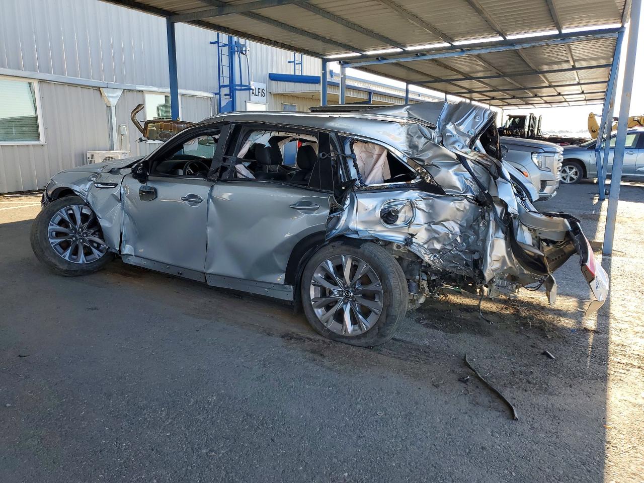 2025 MAZDA CX-90 PREMIUM PLUS photo 4