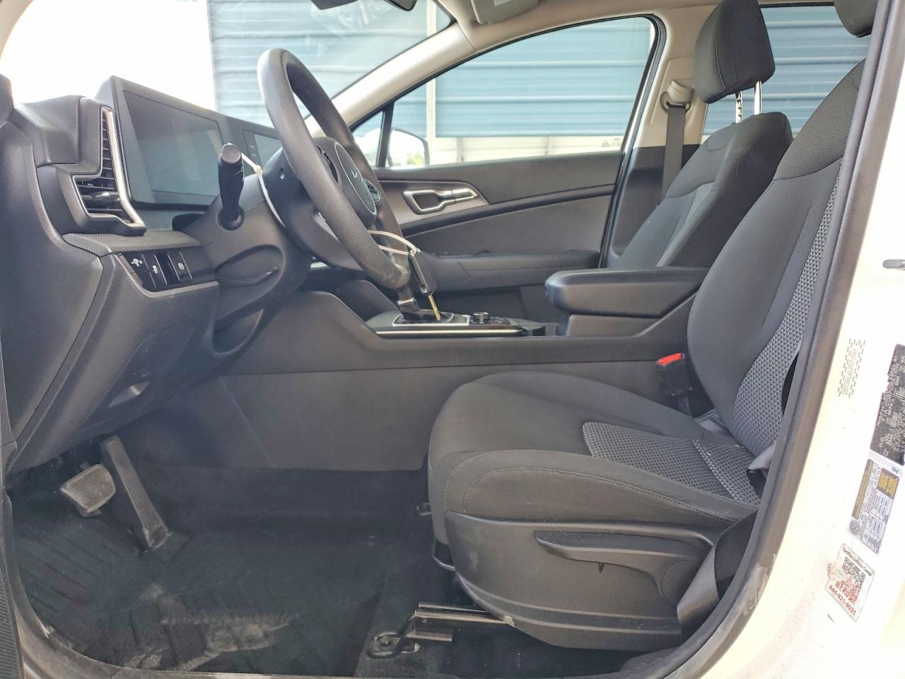 2023 KIA SPORTAGE LX photo 13