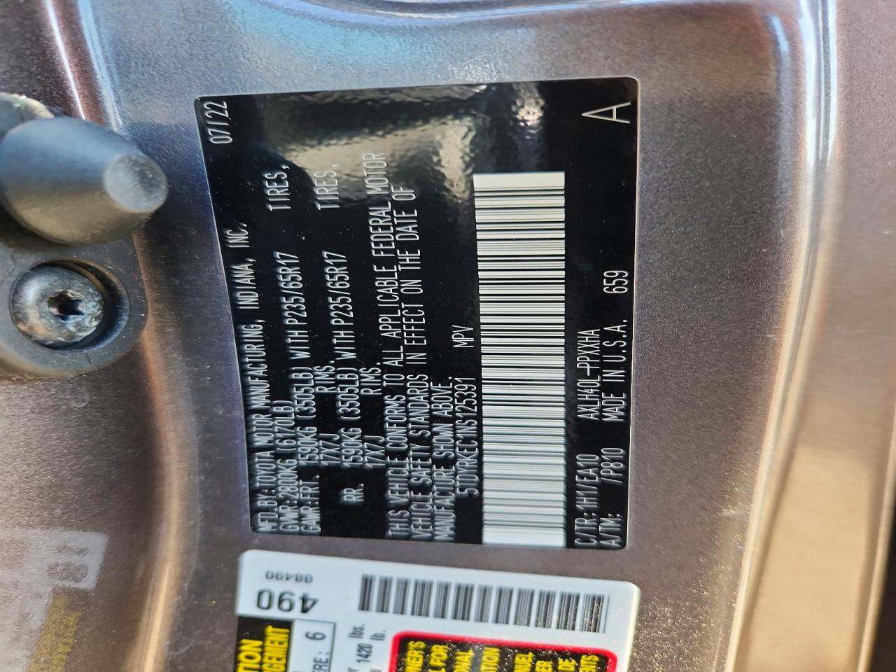 2022 TOYOTA SIENNA XLE photo 27