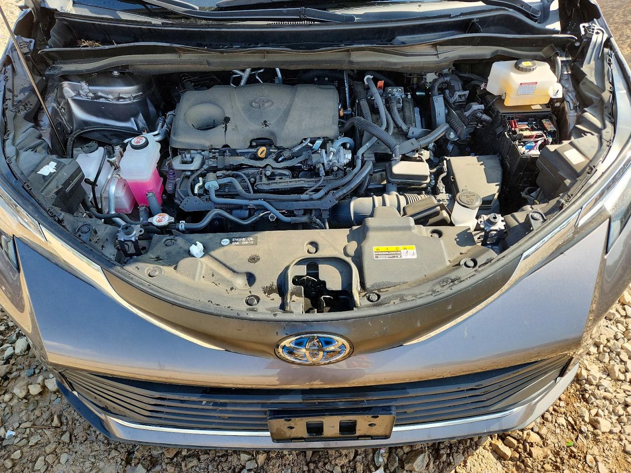 2022 TOYOTA SIENNA XLE photo 23