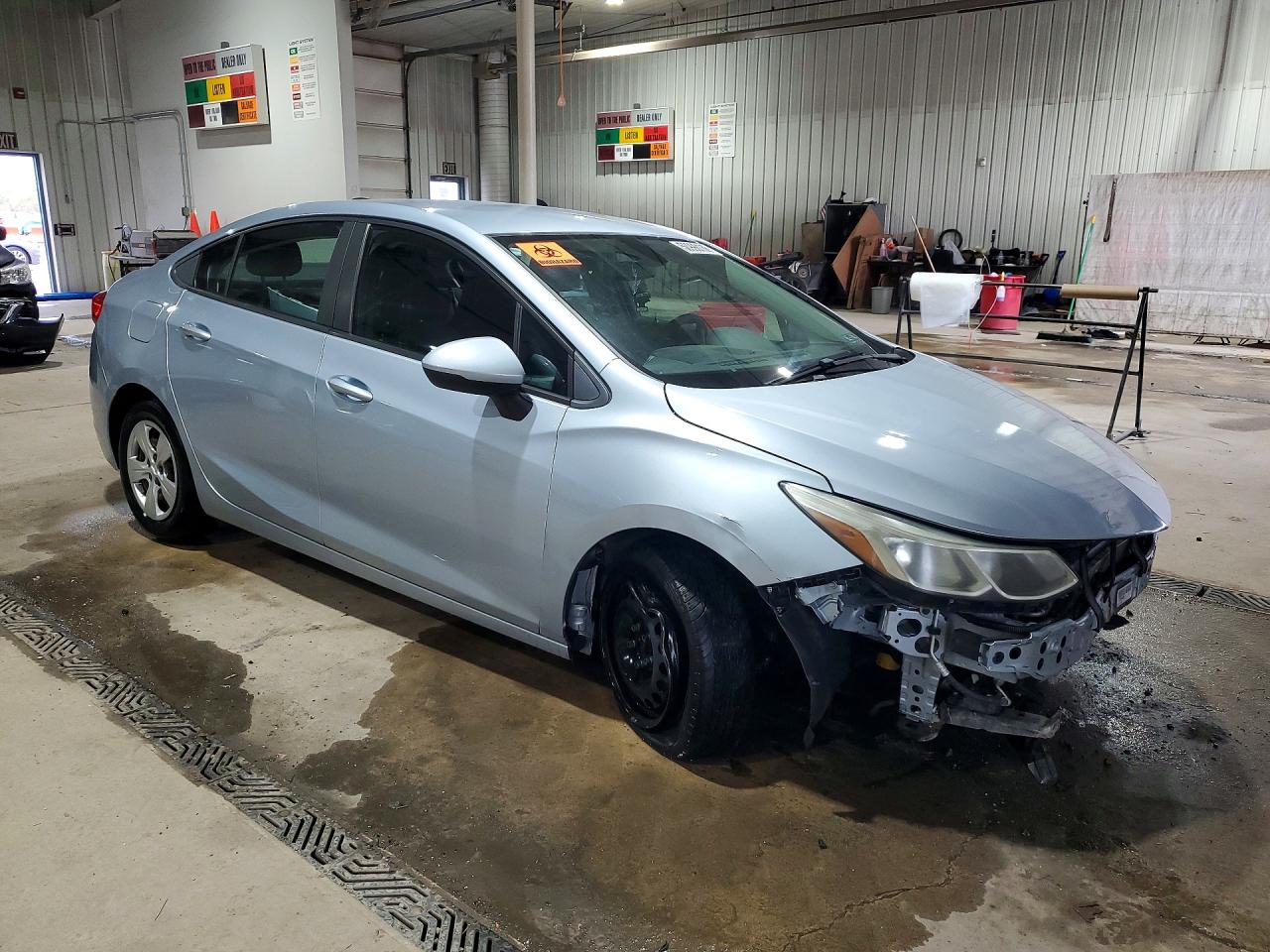 2017 CHEVROLET CRUZE LS photo 7