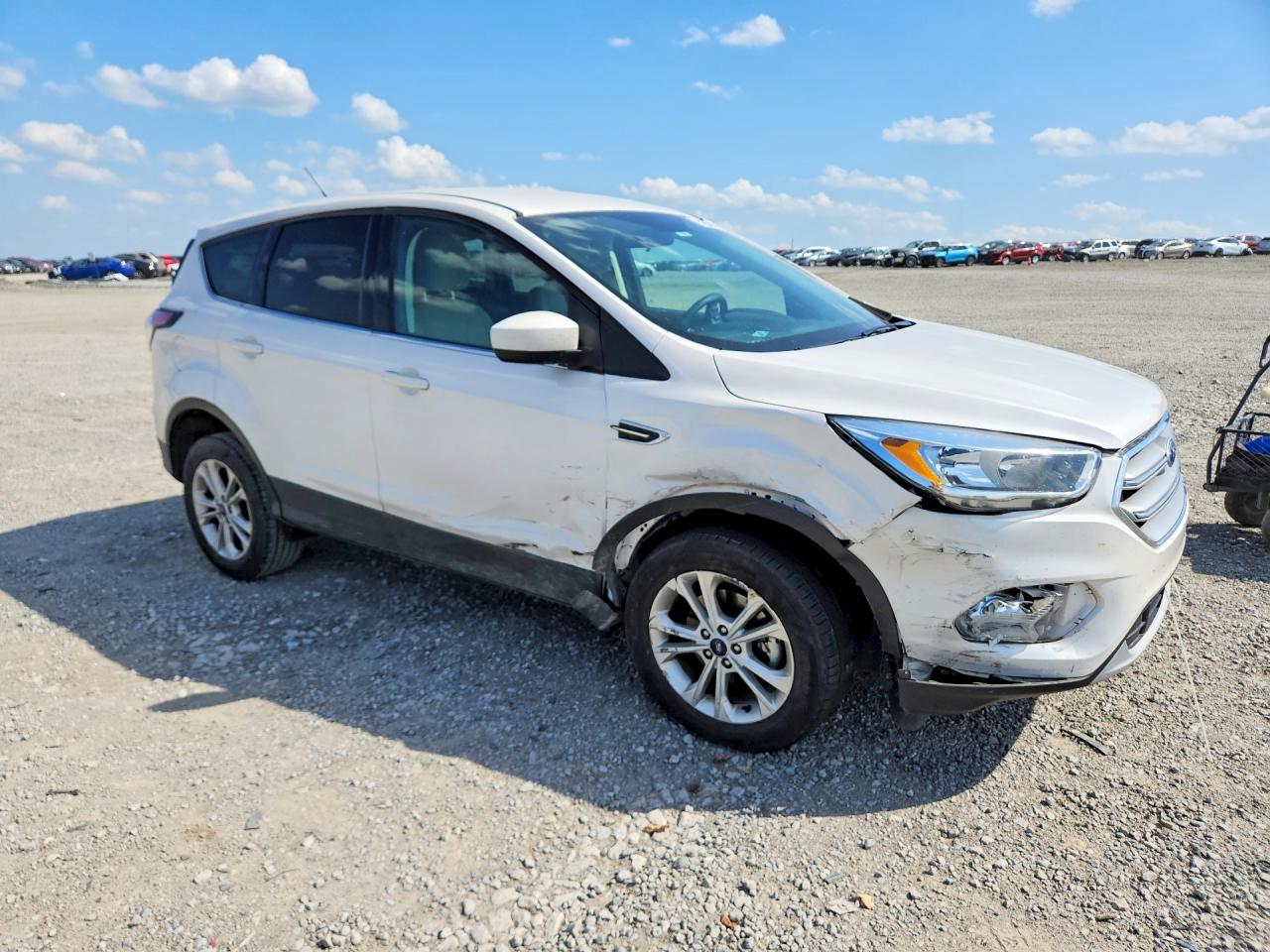 2017 FORD ESCAPE SE photo 7
