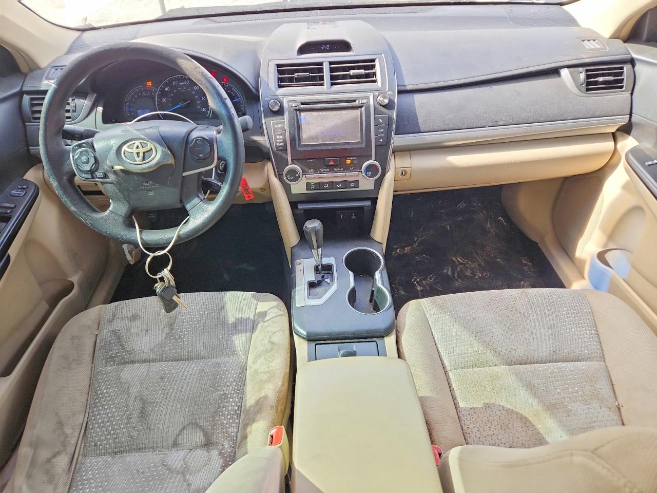 2012 TOYOTA CAMRY LE photo 15