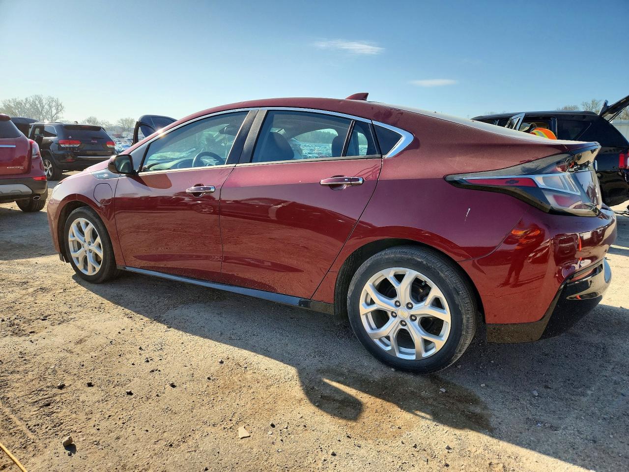 2017 CHEVROLET VOLT PREMIER photo 3